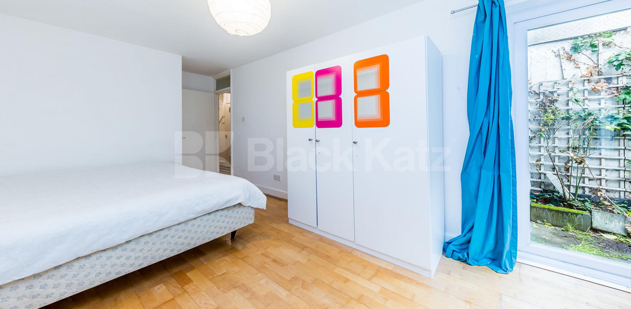 			LARGE 3/4  BED IN CAMDEN!, 3 Bedroom, 1 bath, 1 reception Flat			 Jamestown Road , CAMDEN / REGENTS PARK